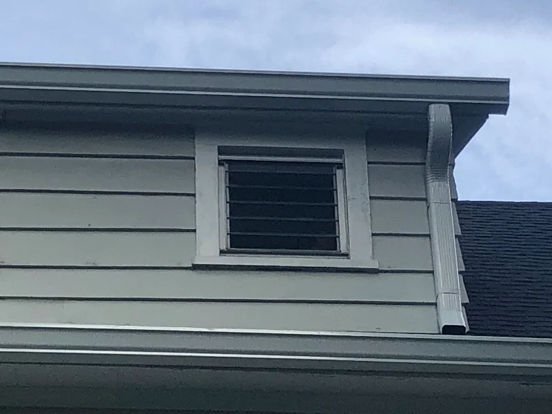 Jalousie windows offer no energy efficiency